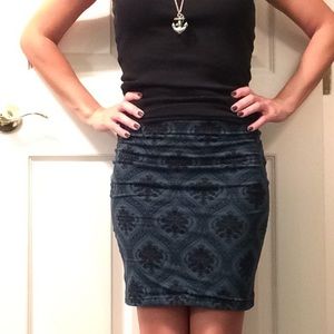 Fleur de lis Print Knit Mini Skirt